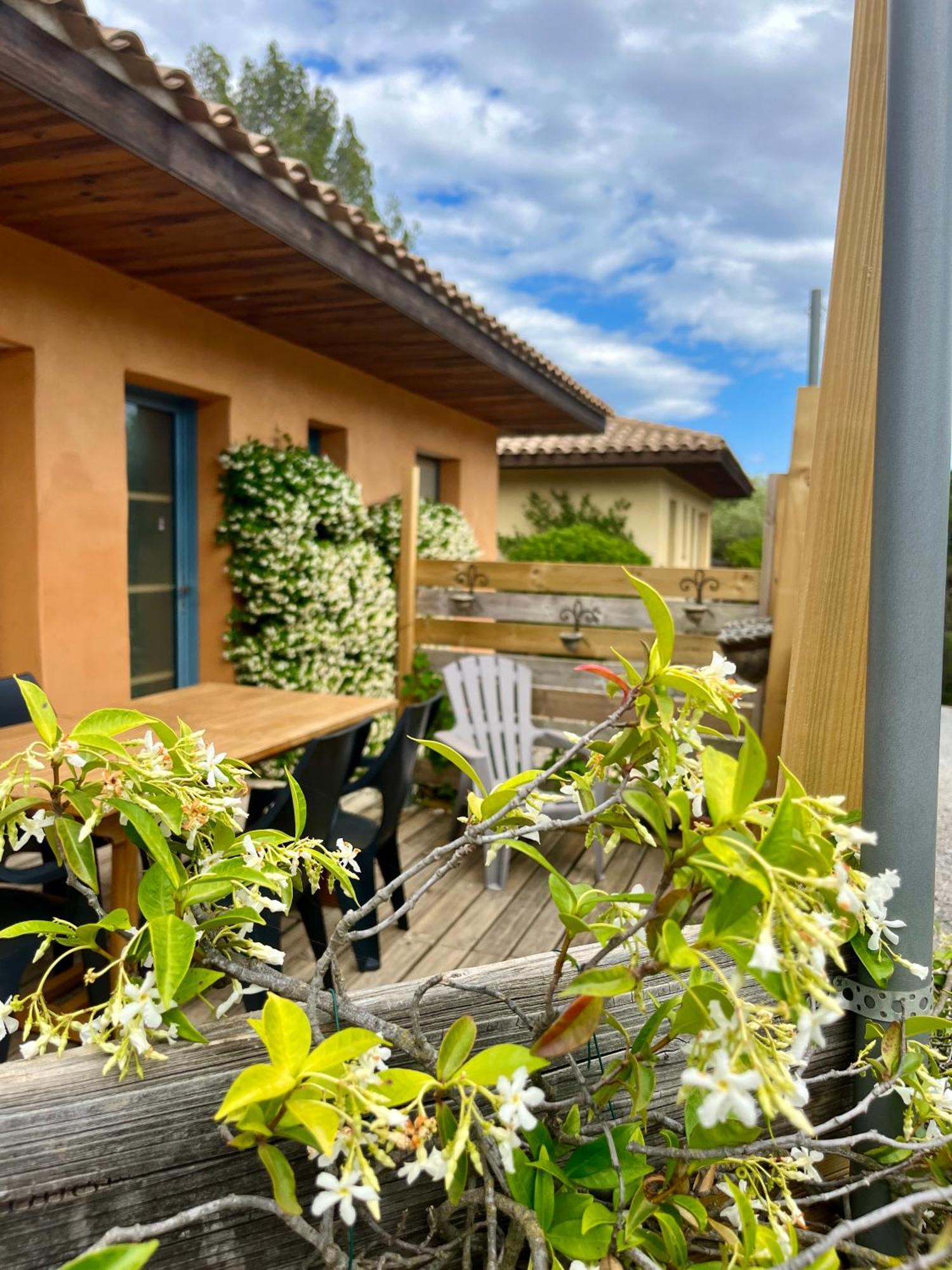 La Poussada, Maisons Ecologiques Avec Vue Ferienhaus La Palme